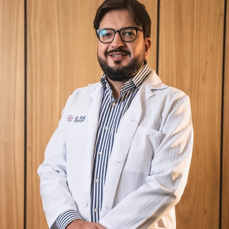 Dr. Alejandro de la Torre Ribadeneira