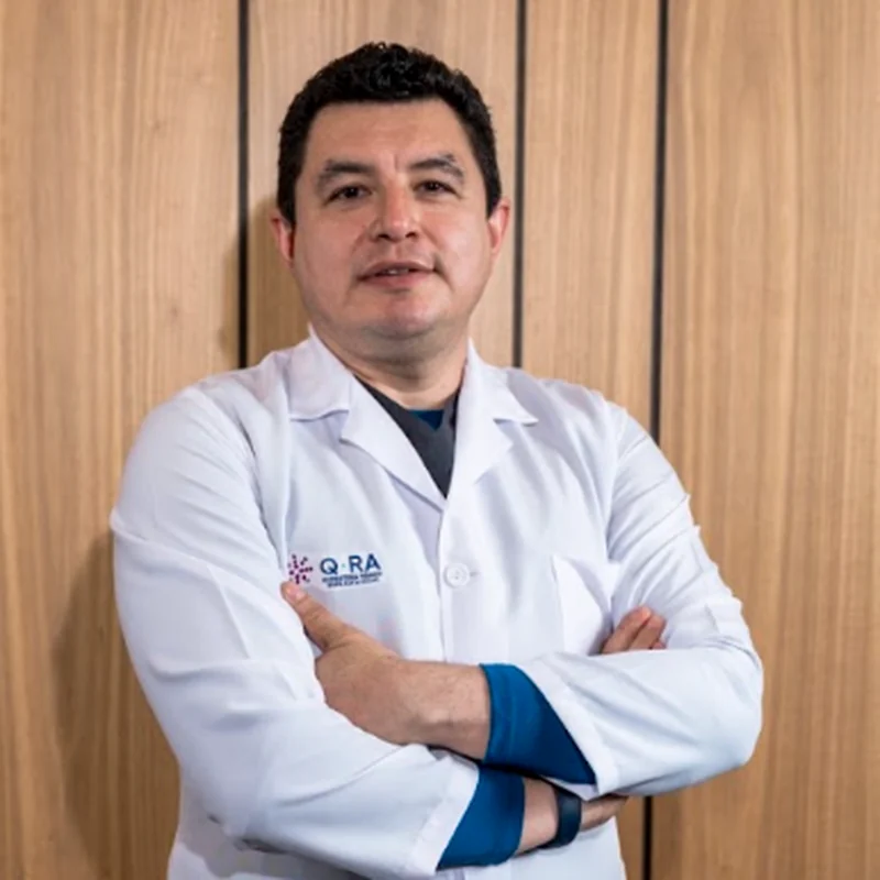 Dr. Álvaro Daniel Villacrés López