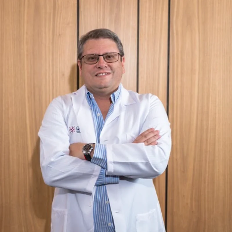 Dr. Enrique José Bucheli Figueroa